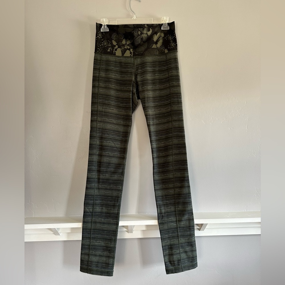 Lululemon | Skinny Groove Pant II Mini Flare